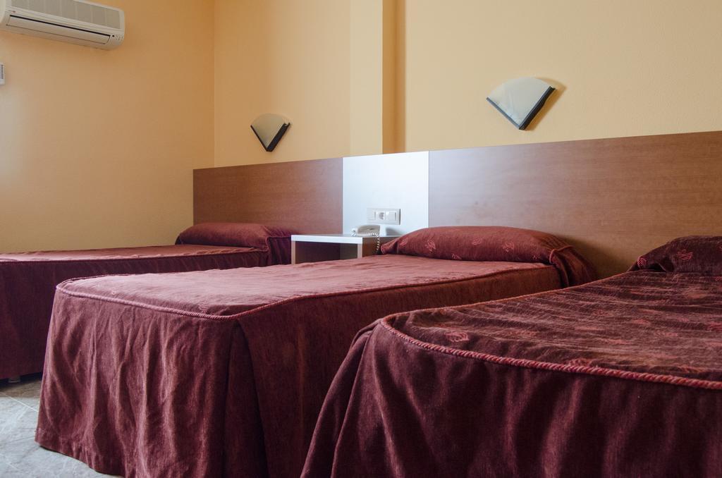 Hotel Rausan Alfajarin Room photo
